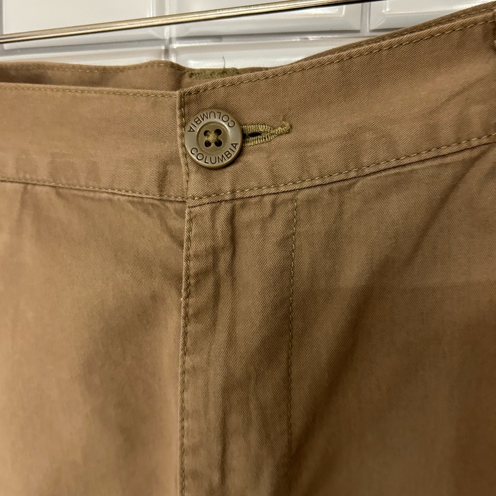 Columbia Men’s Cargo Shorts Size 36 W/ 10L - Picture 2 of 8